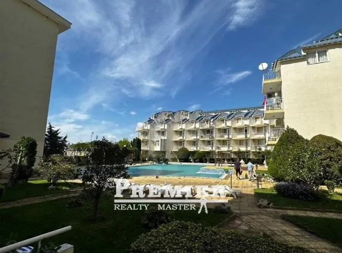 Апартаменты Rutland Bay Равда